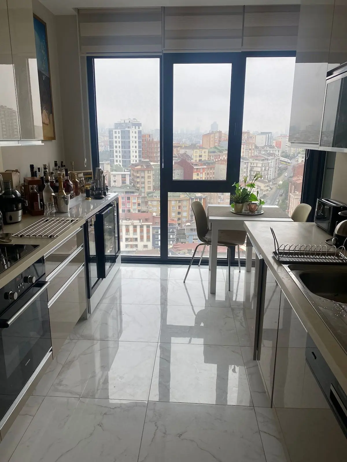 Fitted kitchen